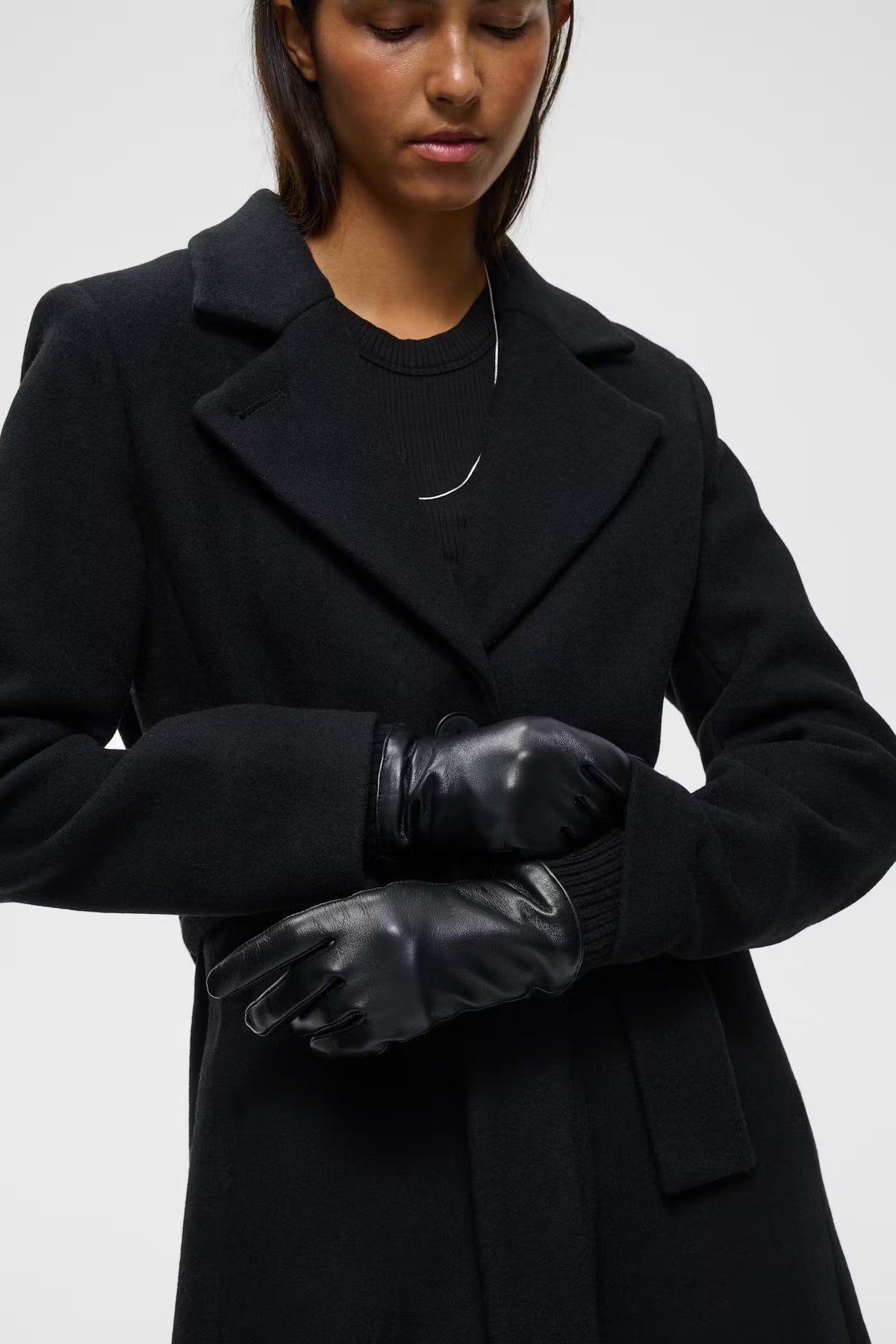 Annisaiw Gloves - Black