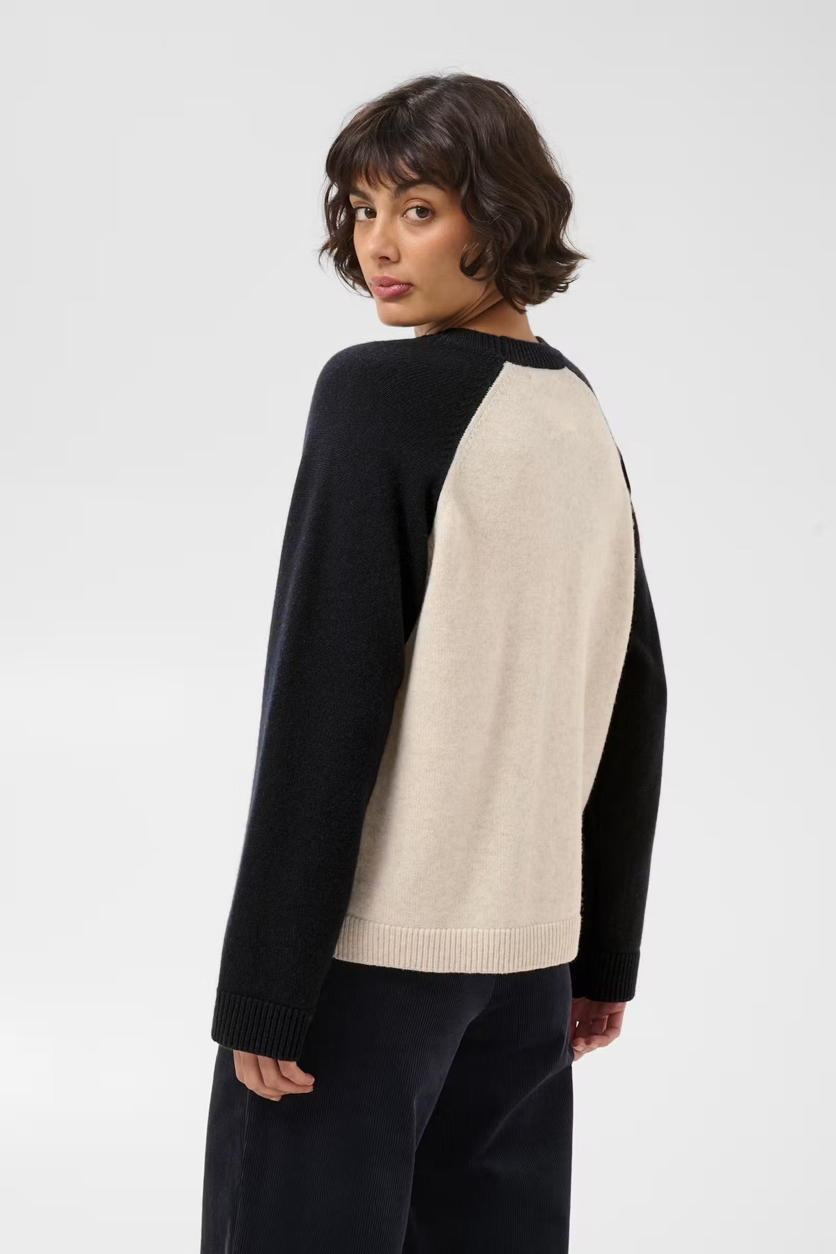 Cleo Pullover - Oatmeal & Navy Combo
