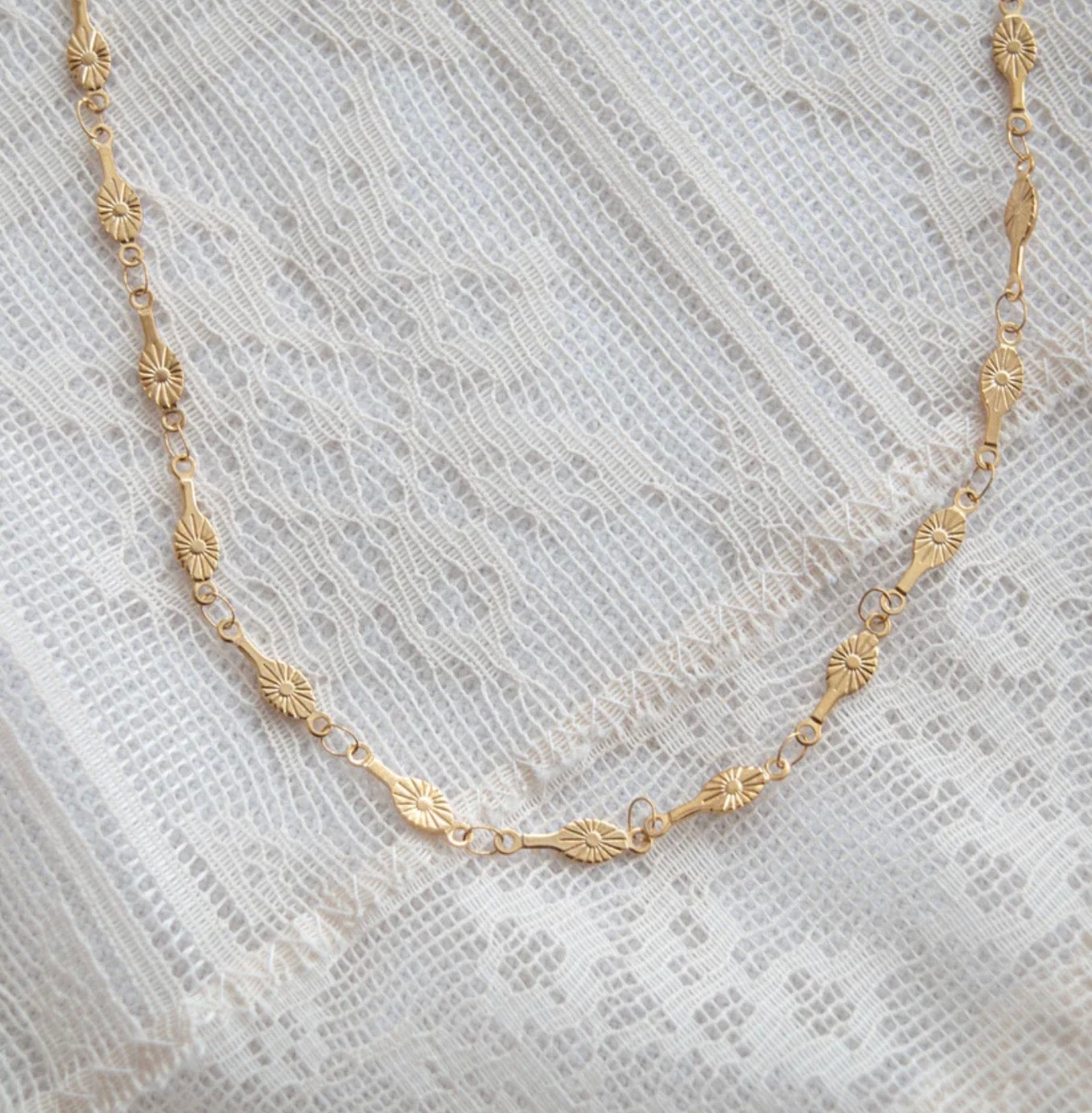 Raquette Necklace