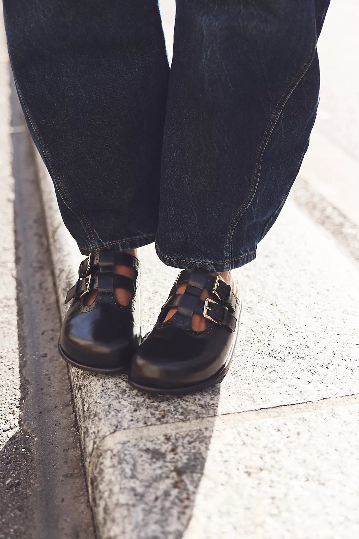 Shoreditch Buckle Mule - Espresso