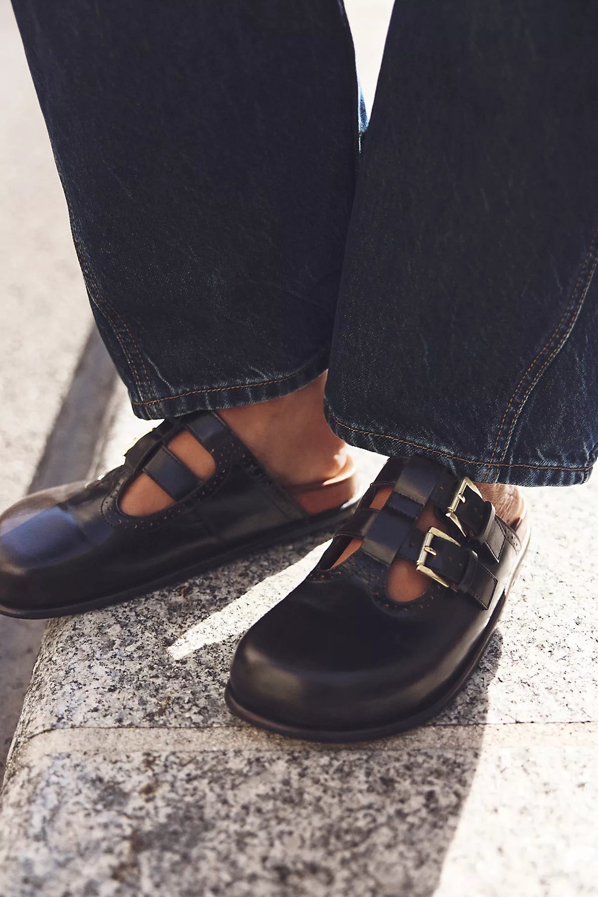 Shoreditch Buckle Mule - Espresso