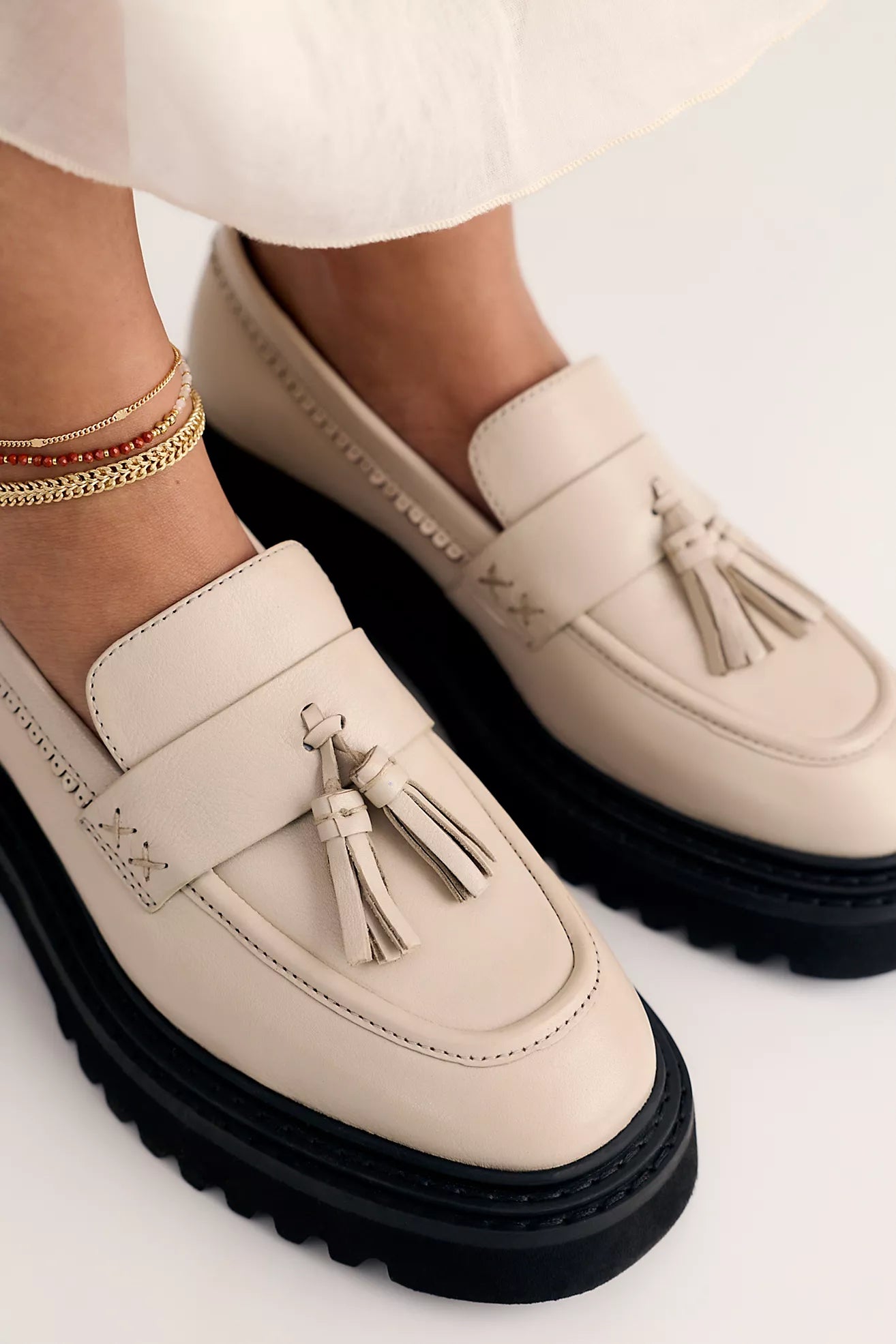 Dahlia Brogue Loafer - Stone Leather